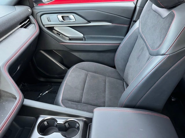 2026 Ford Explorer ST w/Fixed Glass Roof + Massaging Seats