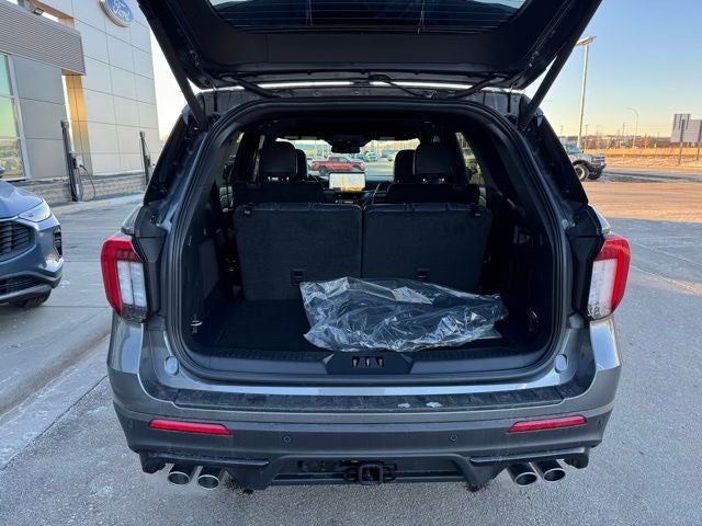 2026 Ford Explorer ST w/Glass Roof + Massaging Seats