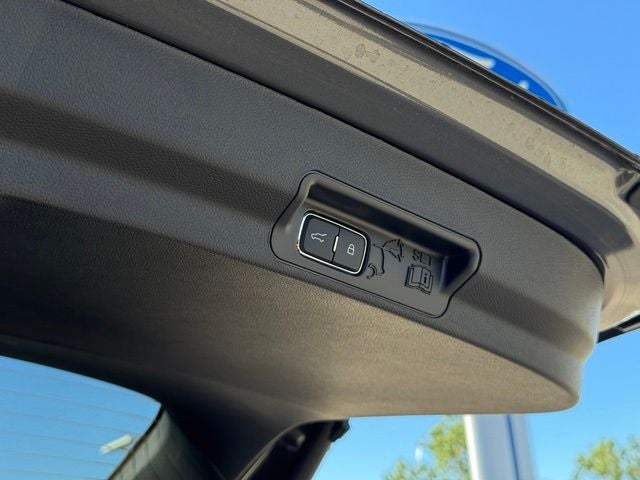 2026 Ford Explorer ST w/Glass Roof + Paint Protection Film