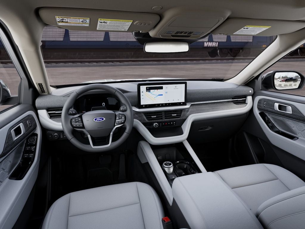 2027 Ford Explorer Platinum w/Panoramic Vista Roof + Ultimate Pkg