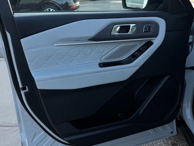 2027 Ford Explorer Platinum