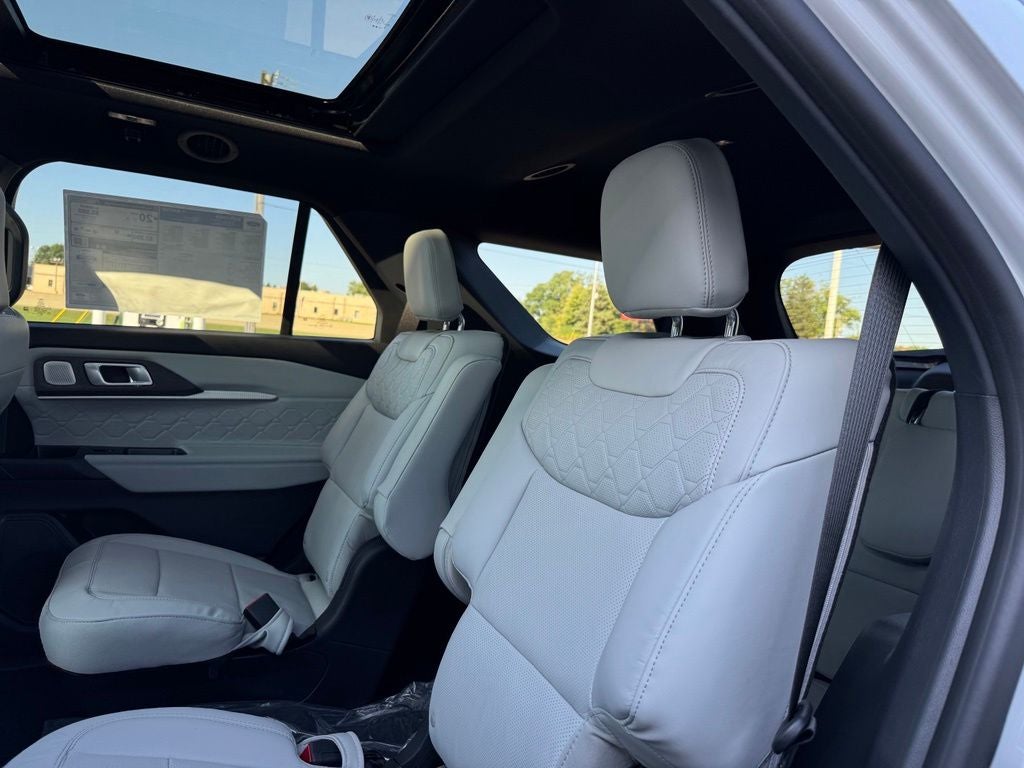 2027 Ford Explorer Platinum