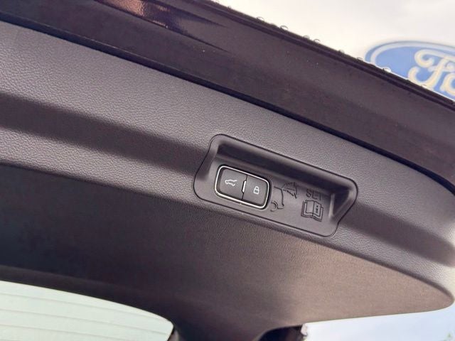 2026 Ford Explorer Tremor w/Glass Roof + Massaging Front Seats