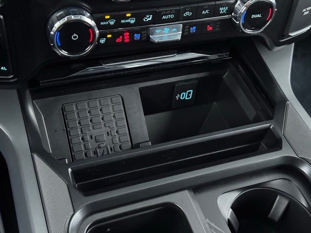 2026 Ford F-350SD Lariat w/ Twin Panel Moonroof + 2kw Pro Power Onboard