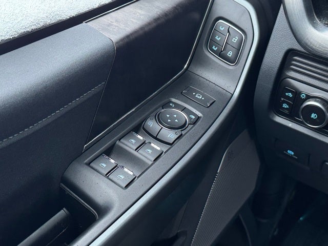 2026 Ford F-350SD Lariat w/ Twin Panel Moonroof + 2kw Pro Power Onboard