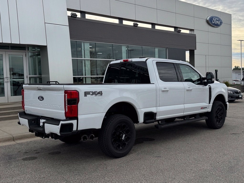 2027 Ford F-350SD XLT