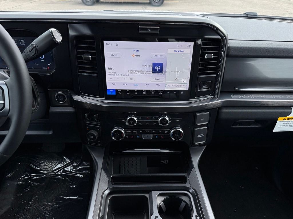 2027 Ford F-350SD Lariat