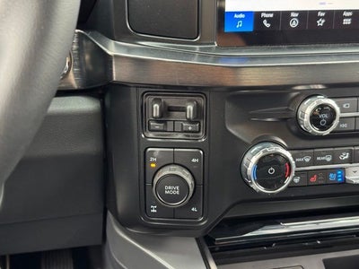 2026 Ford F-350SD Lariat w/FX4 Pkg + Tailgate Step