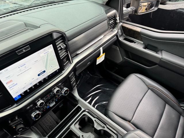 2026 Ford F-350SD Lariat w/FX4 Pkg + Tailgate Step