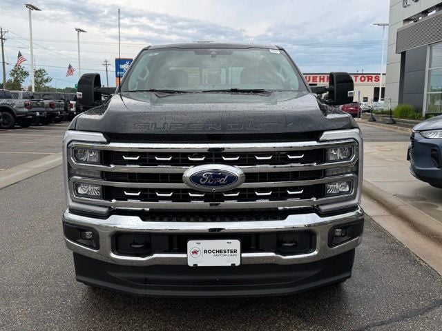 2026 Ford F-350SD Lariat w/FX4 Pkg + Tailgate Step