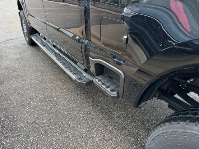 2026 Ford F-350SD Lariat w/FX4 Pkg + Tailgate Step