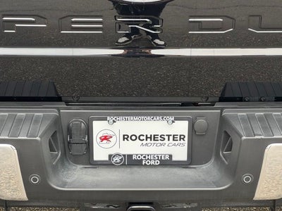 2026 Ford F-350SD Lariat w/FX4 Pkg + Tailgate Step