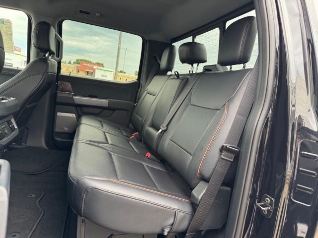 2026 Ford F-350SD Lariat w/FX4 Pkg + Tailgate Step