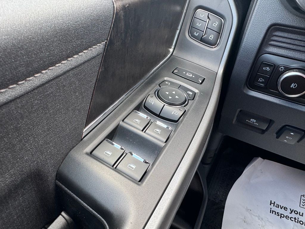 2026 Ford F-350SD Lariat w/5th Wheel Prep + Ultimate Pkg