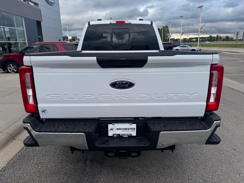 2026 Ford F-350SD XLT w/5th Wheel Prep Pkg