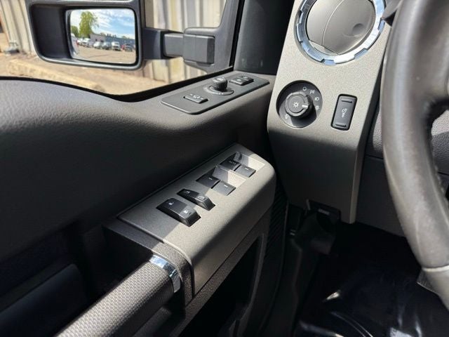 2011 Ford F-350SD Lariat