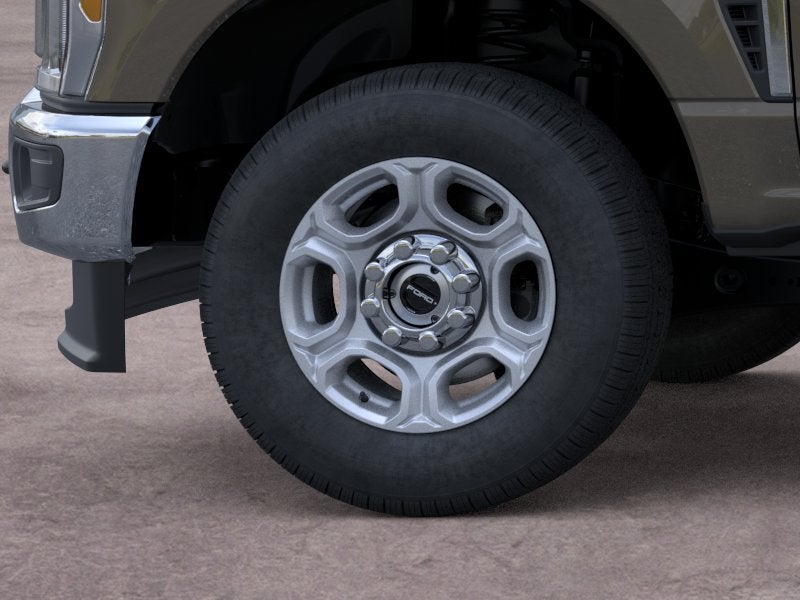 2026 Ford F-350SD XLT w/5th Wheel Prep + Tailgate Step