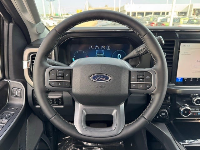 2026 Ford F-350SD Lariat w/FX4 Pkg + Tailgate Step