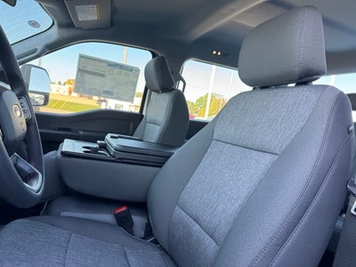 2026 Ford F-350SD XL w/Tailgate Step + 5th Wheel Prep