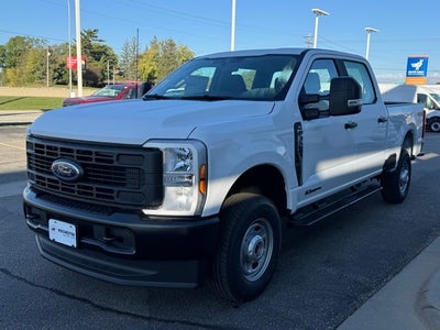 2026 Ford F-350SD XL w/Tailgate Step + 5th Wheel Prep