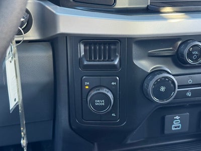 2026 Ford F-350SD XL w/Tailgate Step + 5th Wheel Prep