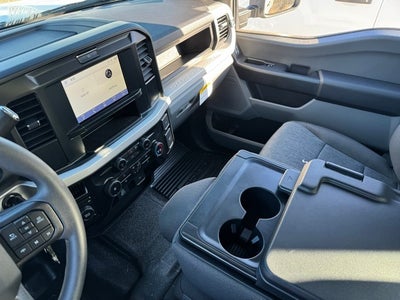 2026 Ford F-350SD XL w/Tailgate Step + 5th Wheel Prep