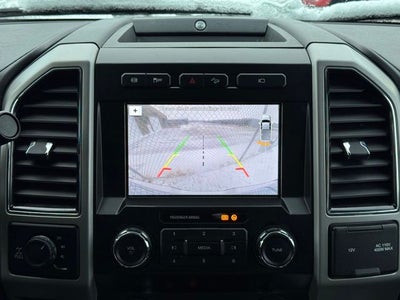2019 Ford F-350SD Lariat w/ Navigation + Rear CHMSL Camera