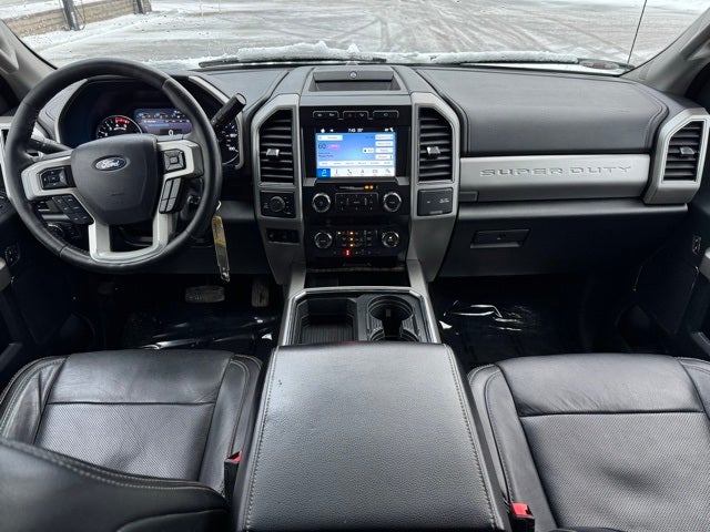 2019 Ford F-350SD Lariat w/ Navigation + Rear CHMSL Camera