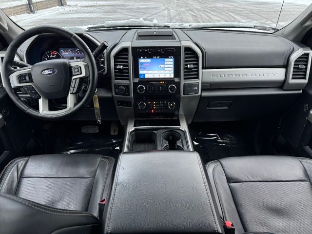 2019 Ford F-350SD Lariat w/ Navigation + Rear CHMSL Camera
