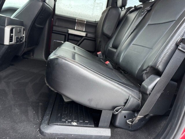 2019 Ford F-350SD Lariat w/ Navigation + Rear CHMSL Camera