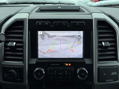 2019 Ford F-350SD Lariat w/ Navigation + Rear CHMSL Camera