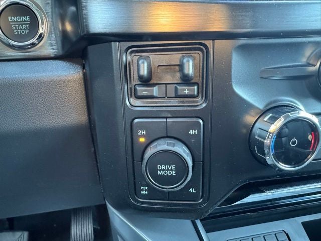 2026 Ford F-350SD Lariat w/Twin Panel Moonroof + FX4 Pkg