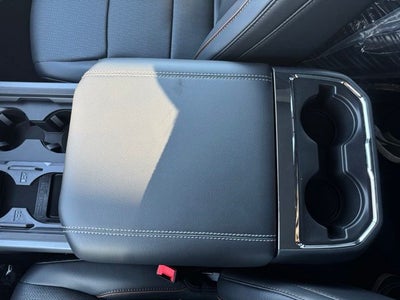 2026 Ford F-350SD Lariat w/Twin Panel Moonroof + FX4 Pkg