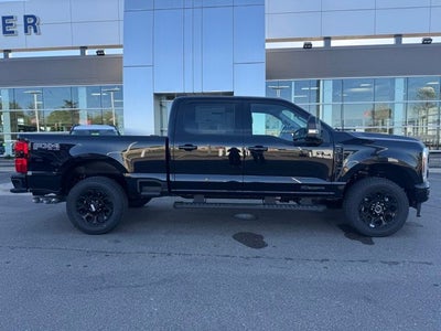 2026 Ford F-350SD Lariat w/Twin Panel Moonroof + FX4 Pkg