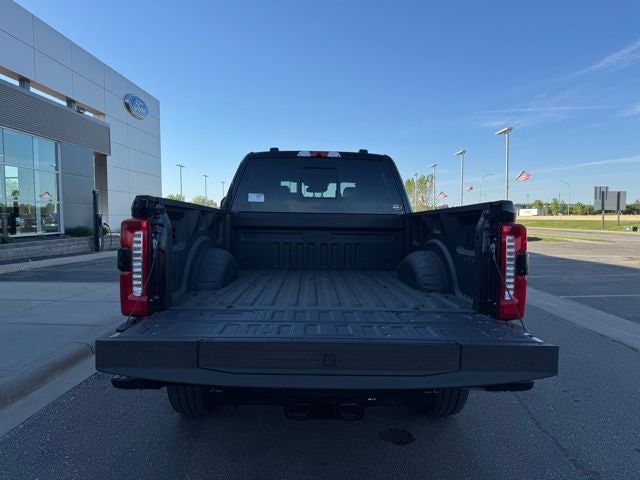 2026 Ford F-350SD Lariat w/Twin Panel Moonroof + FX4 Pkg