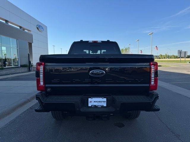2026 Ford F-350SD Lariat w/Twin Panel Moonroof + FX4 Pkg