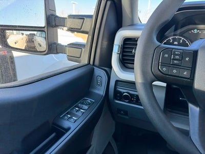 2026 Ford F-350SD XL w/Tailgate Step + 5th Wheel Prep