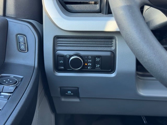 2026 Ford F-350SD XL w/Tailgate Step + 5th Wheel Prep