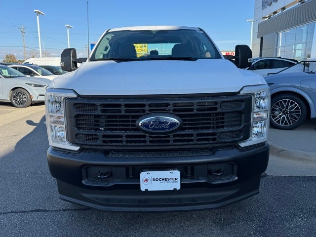 2026 Ford F-350SD XL w/Tailgate Step + 5th Wheel Prep