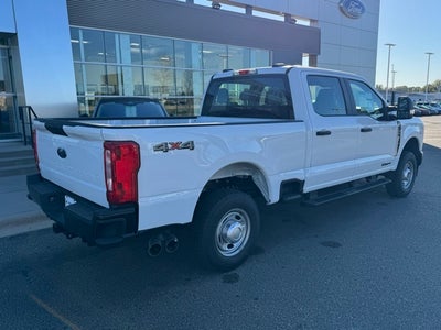 2026 Ford F-350SD XL w/Tailgate Step + 5th Wheel Prep