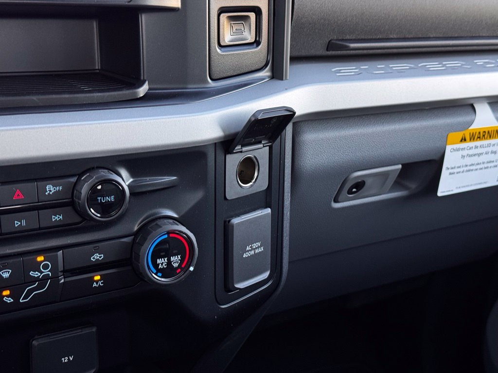 2027 Ford F-350SD XLT