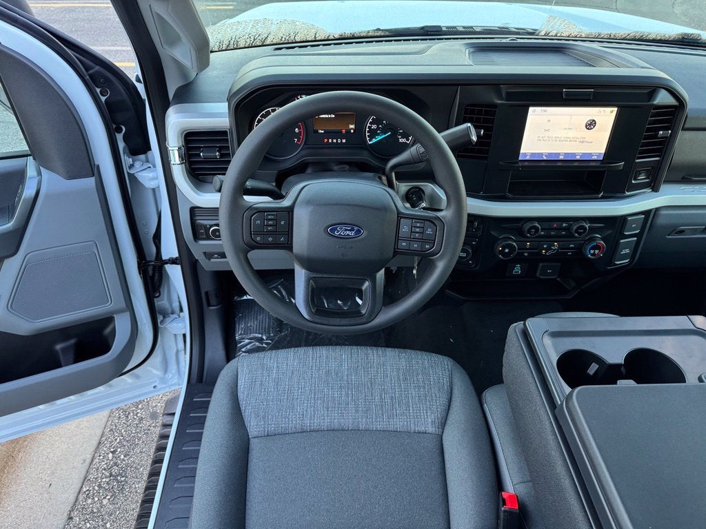 2027 Ford F-350SD XLT