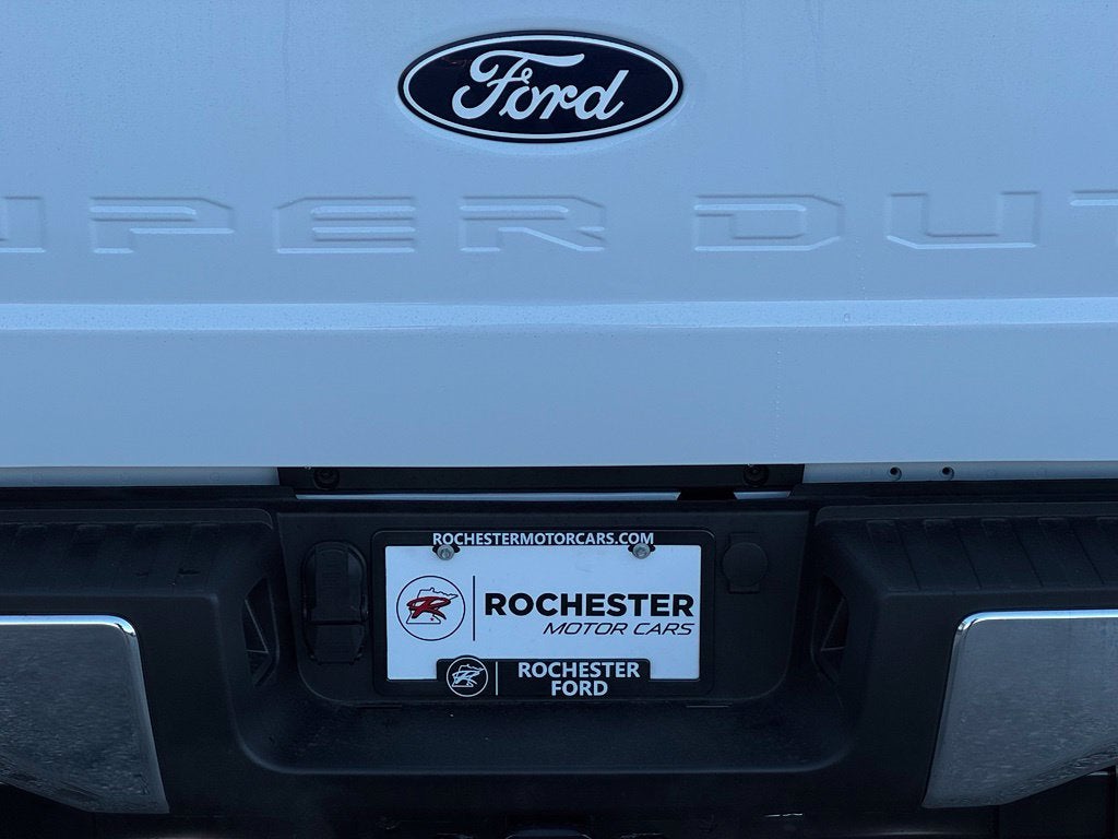 2027 Ford F-350SD XLT