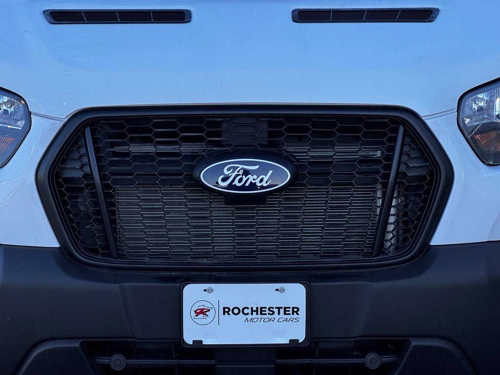 2027 Ford Transit-250 Base