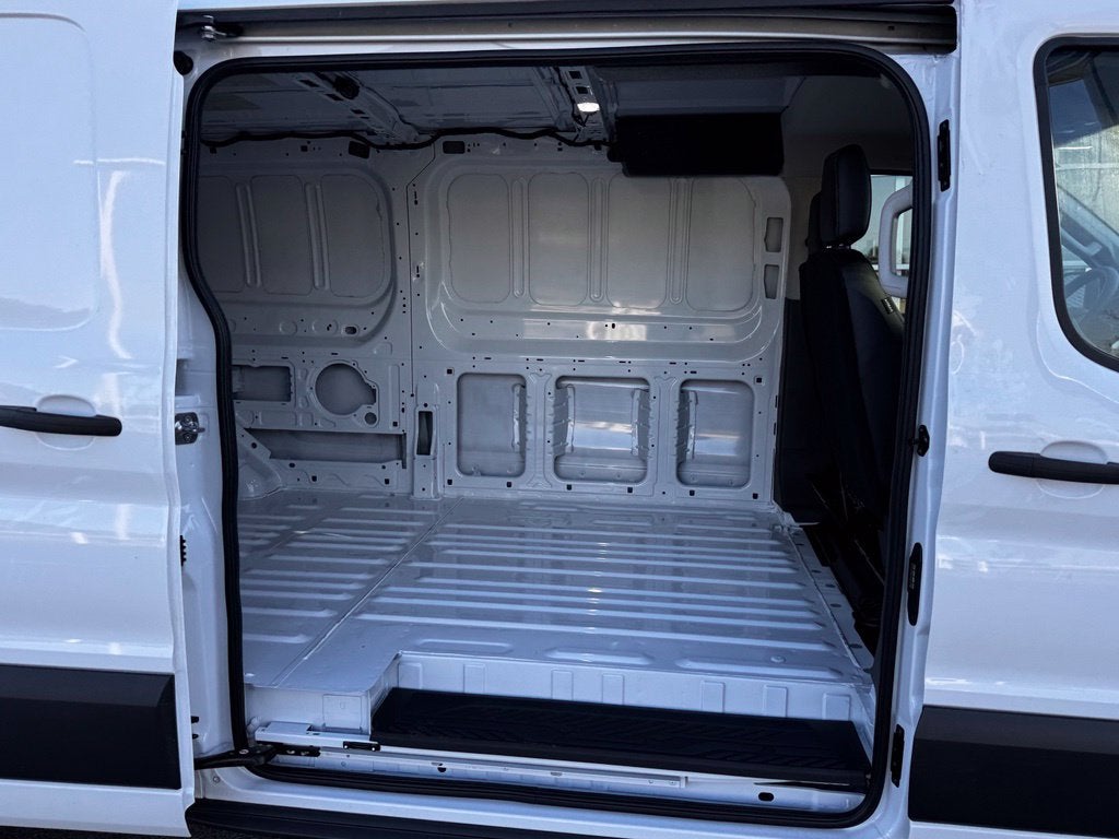 2027 Ford Transit-250 Base