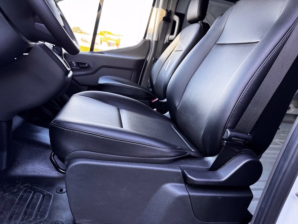 2027 Ford Transit-250 Base