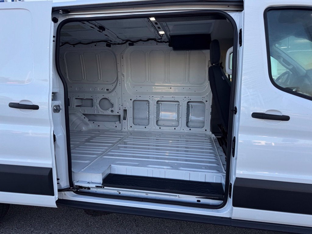 2027 Ford Transit-250 Base