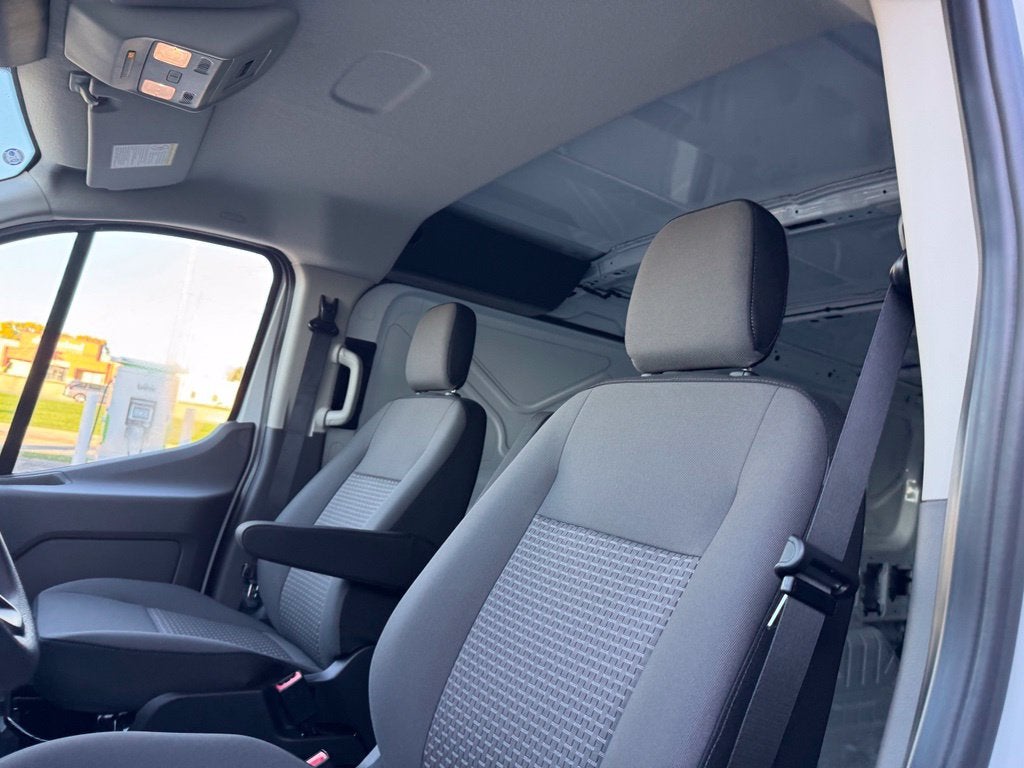 2027 Ford Transit-250 Base