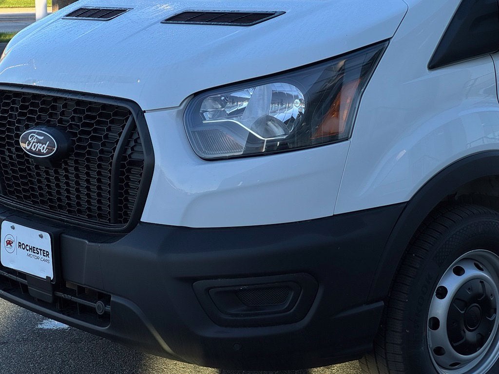 2027 Ford Transit-250 Base