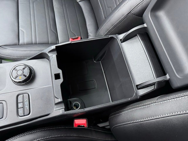 2025 Ford Ranger Lariat w/Chrome Pkg + Advanced Tow Pkg